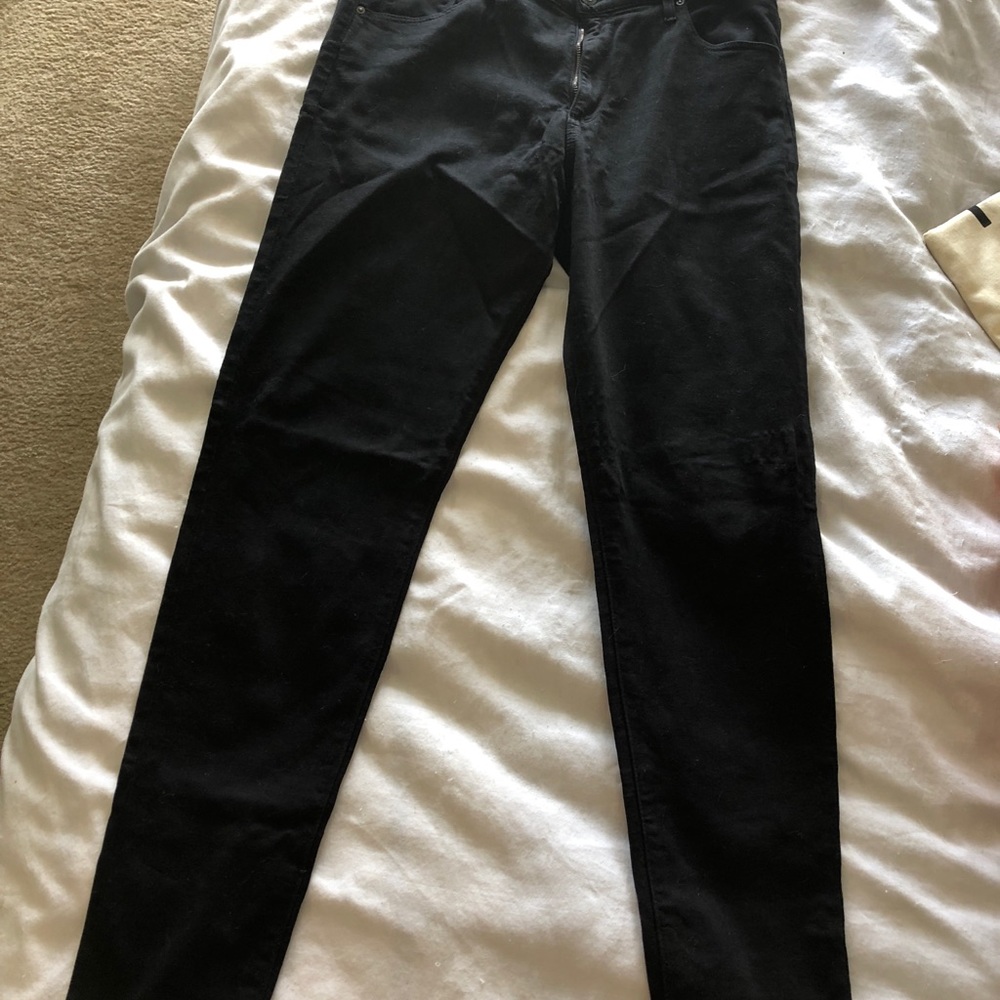 AG SKINNY JEANS